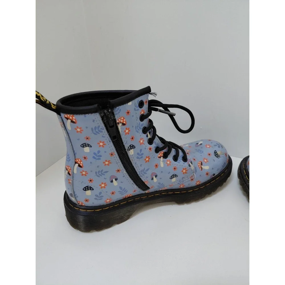 Dr. Martens see pictures